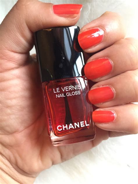 chanel le vernis nail gloss rouge radical no 530|CHANEL Le Rouge Collection N°1 Le Vernis Rouge Puissant.